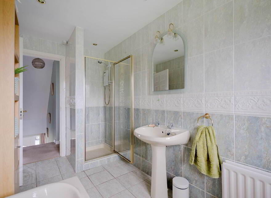 14 Kinwood Court, Bangor, BT19 6WE