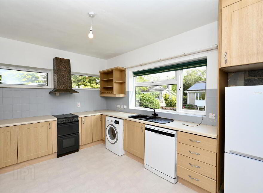 2 Edenvale Park, Belfast, BT17 0EJ