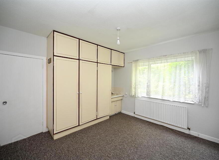 2 Edenvale Park, Belfast, BT17 0EJ