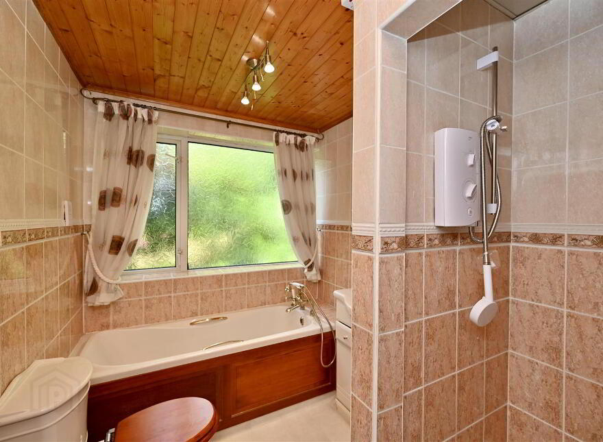 2 Edenvale Park, Belfast, BT17 0EJ