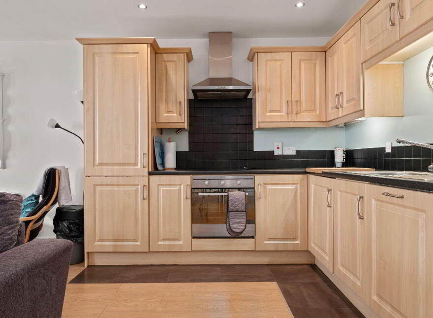 16 West Strand Avenue, Portrush, BT56 8FD