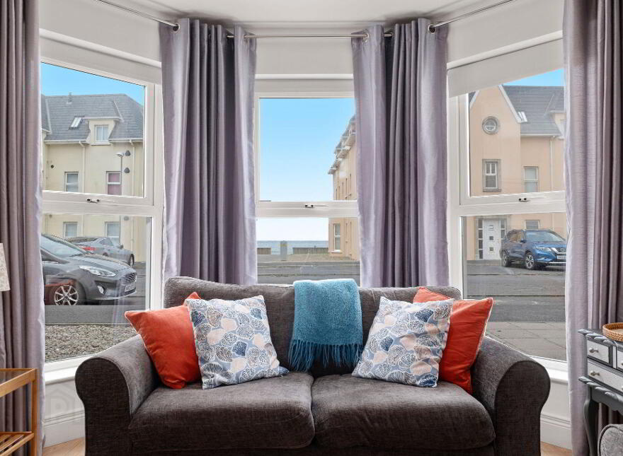 16 West Strand Avenue, Portrush, BT56 8FD