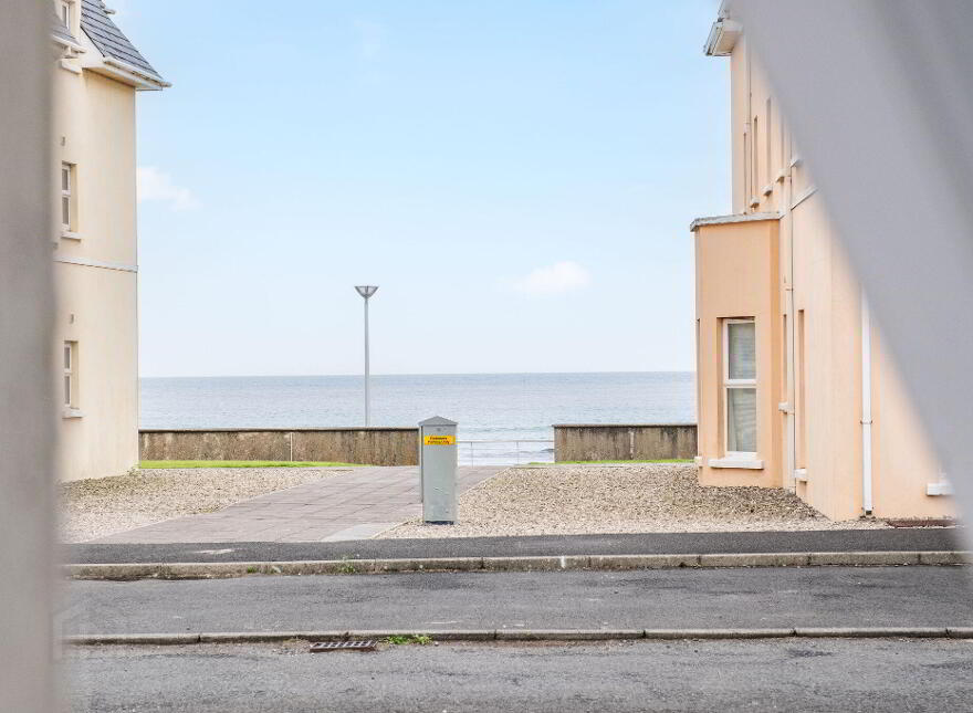 16 West Strand Avenue, Portrush, BT56 8FD