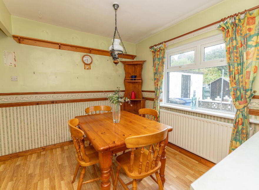 60 Lower Dromore Road, Warrenpoint, Newry, BT34 3LL
