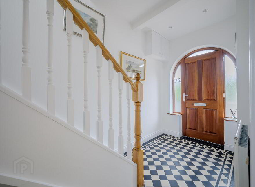 34 Park Avenue, Holywood, BT18 9LS
