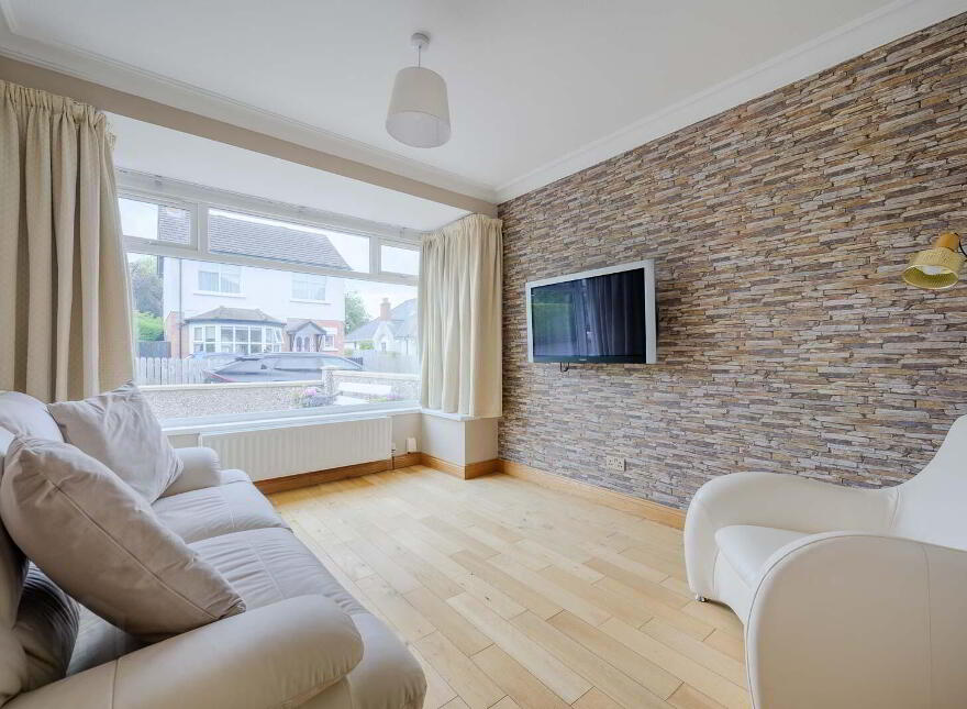 34 Park Avenue, Holywood, BT18 9LS