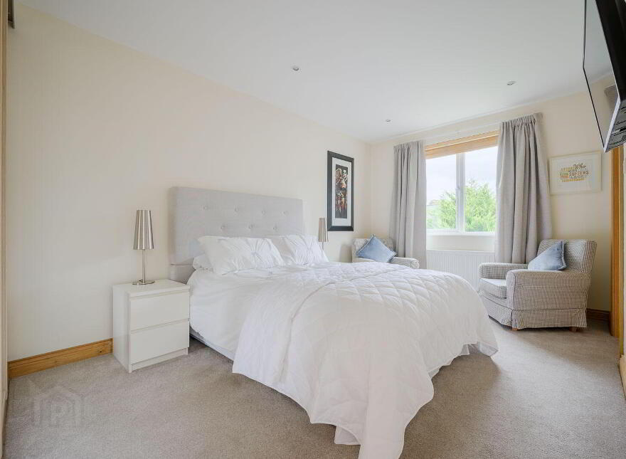 34 Park Avenue, Holywood, BT18 9LS