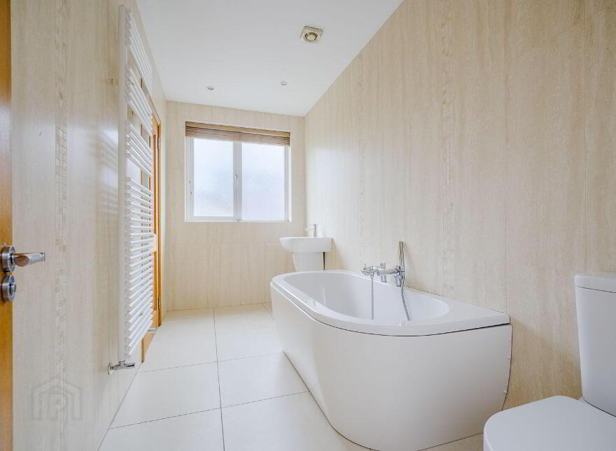 34 Park Avenue, Holywood, BT18 9LS