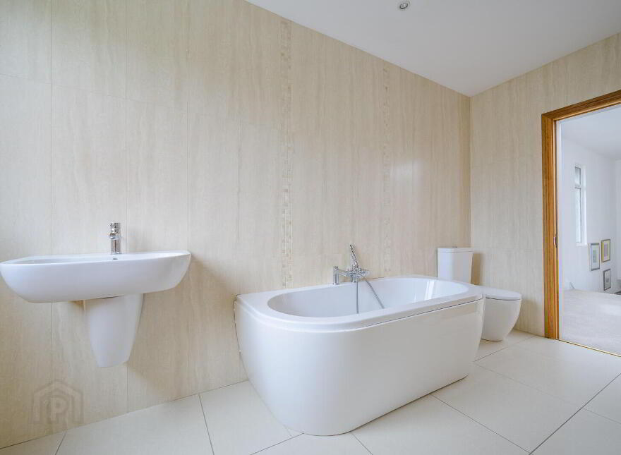 34 Park Avenue, Holywood, BT18 9LS