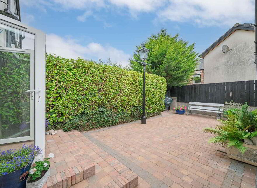 34 Park Avenue, Holywood, BT18 9LS