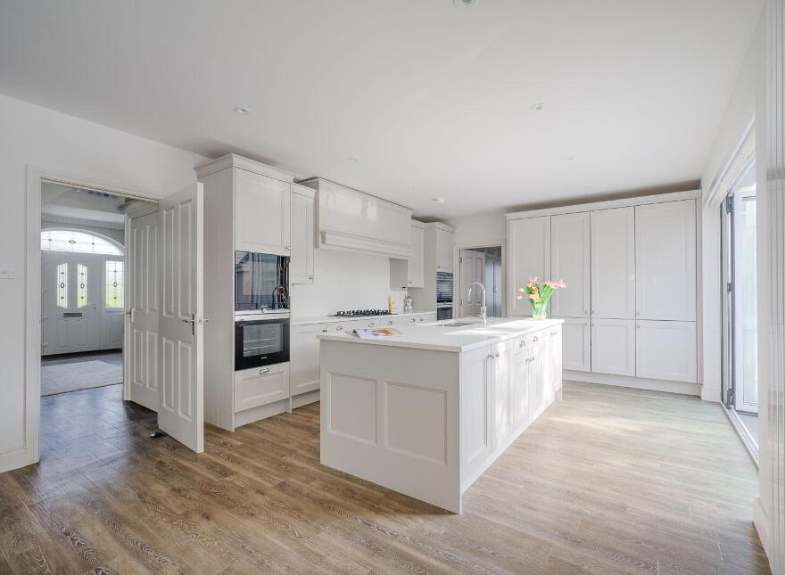 46a Craigdarragh Road, Helens Bay, BT19 1UB
