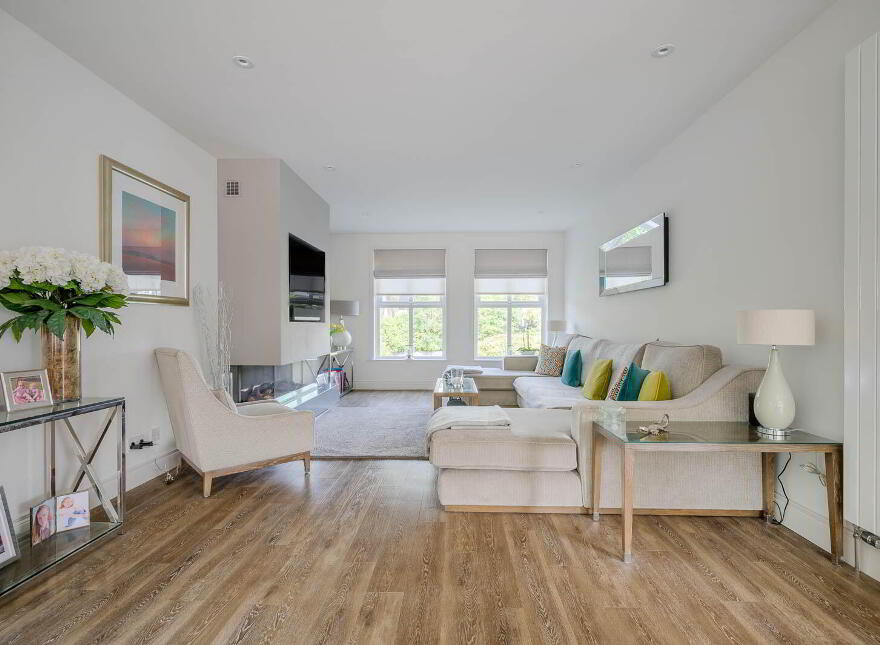 46a Craigdarragh Road, Helens Bay, BT19 1UB