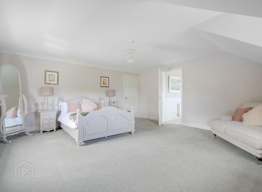 46a Craigdarragh Road, Helens Bay, BT19 1UB