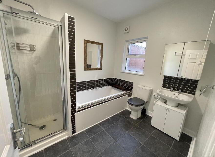 15 Charleville Avenue, Lisburn Road, Belfast, BT9 7HG
