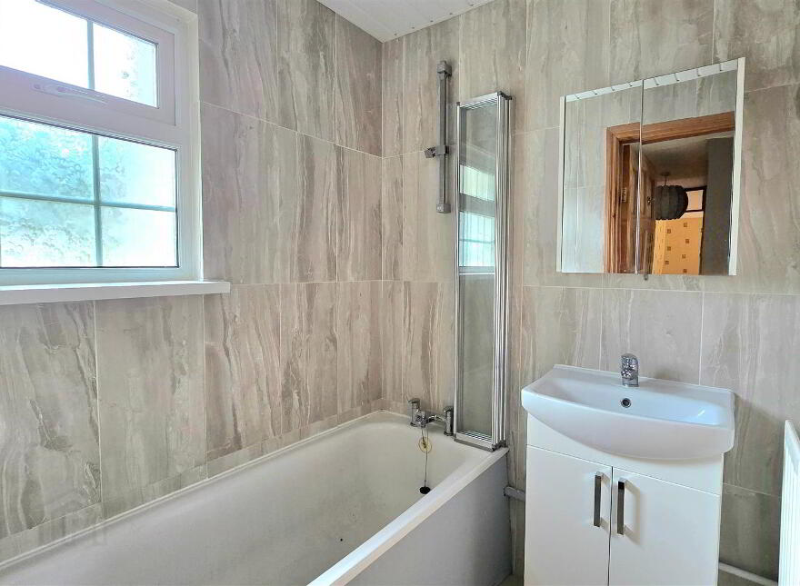 20 Lanntara, Ballymena, BT42 3BE