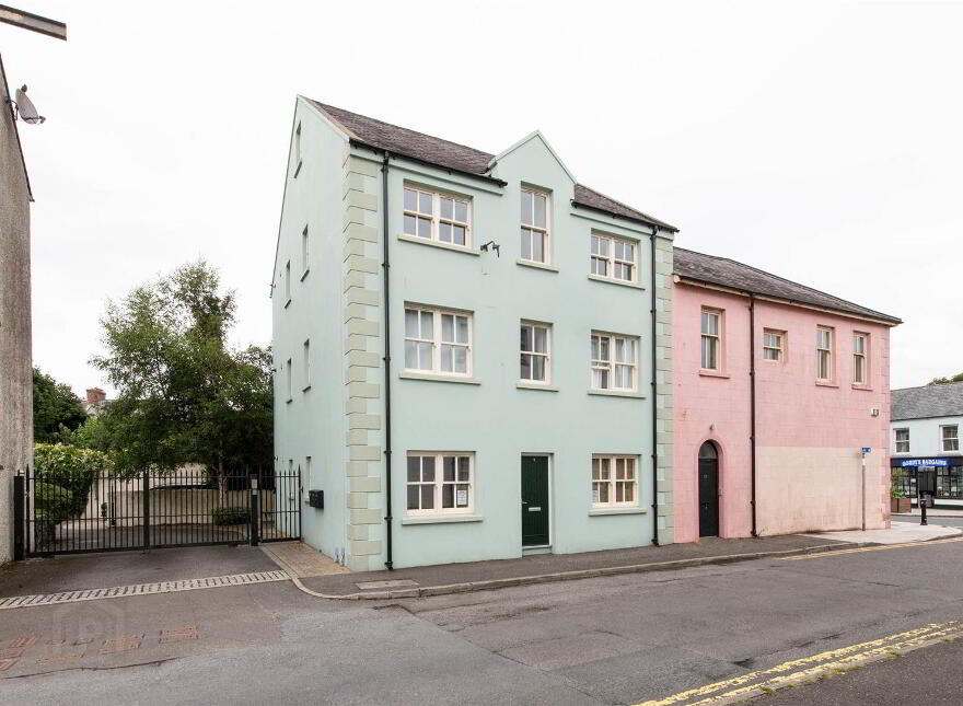 1 Linen Court, Killyleagh, BT30 9NR
