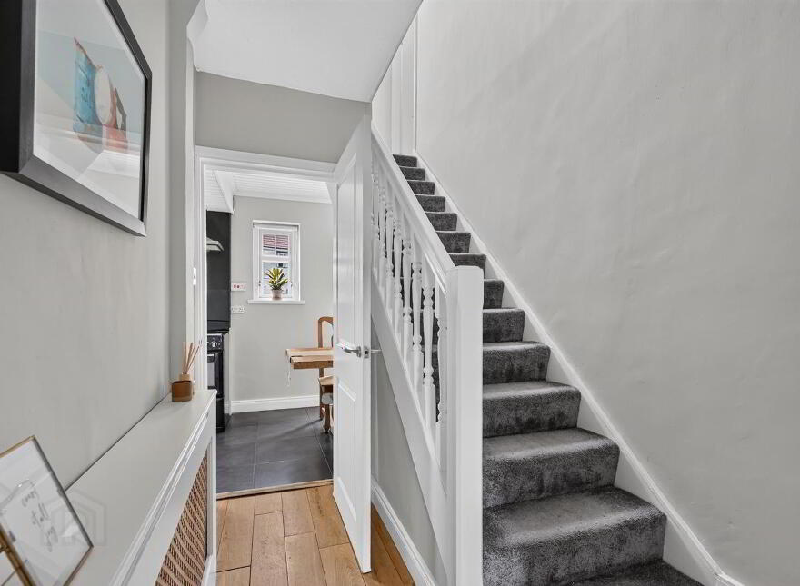 27 Hillmount Gardens, Belfast, BT10 0ES