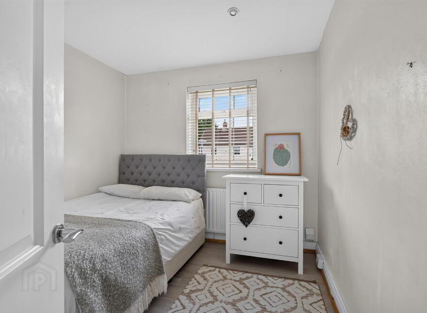 27 Hillmount Gardens, Belfast, BT10 0ES