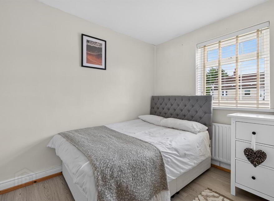 27 Hillmount Gardens, Belfast, BT10 0ES