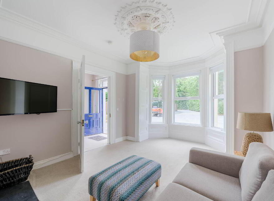 8 Hawthornden Road, Belfast, BT4 3JU
