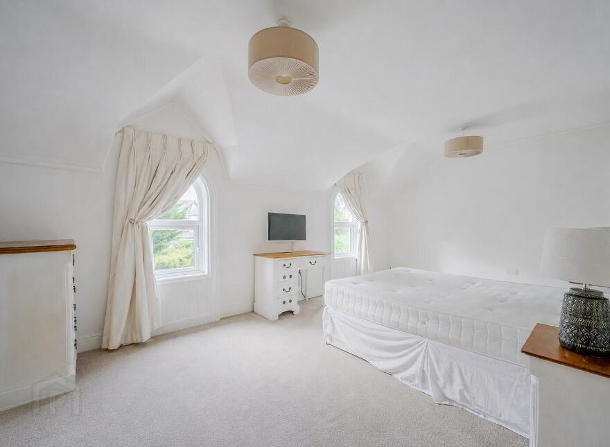 8 Hawthornden Road, Belfast, BT4 3JU