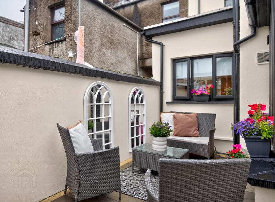 10 Market Road, Ballymena, BT43 6EL