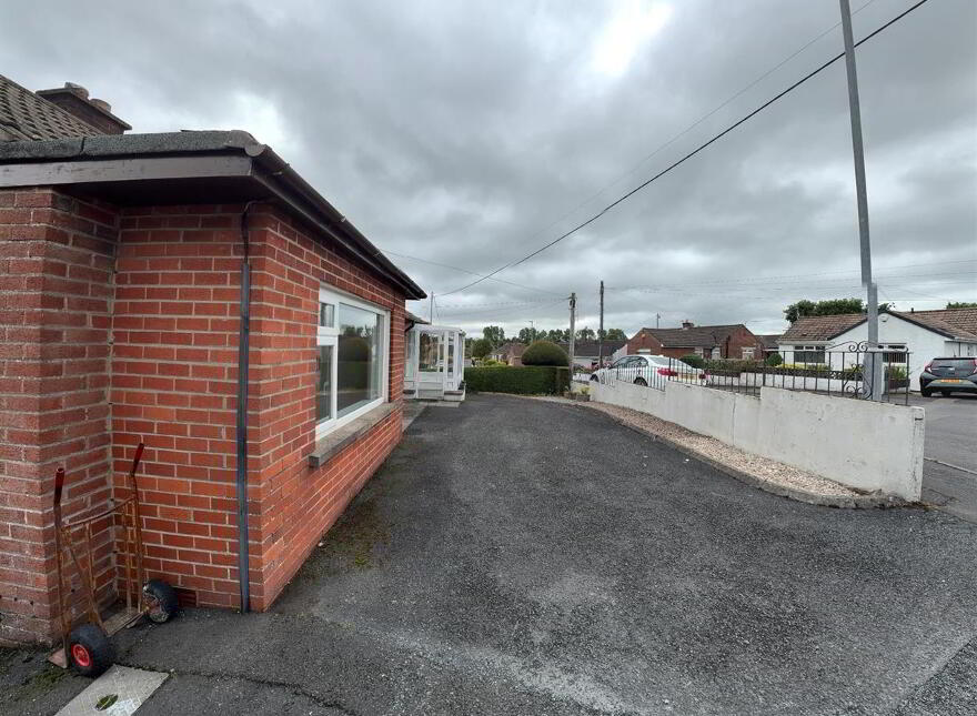 17 Hollygate Park, Carryduff, Belfast, BT8 8DZ