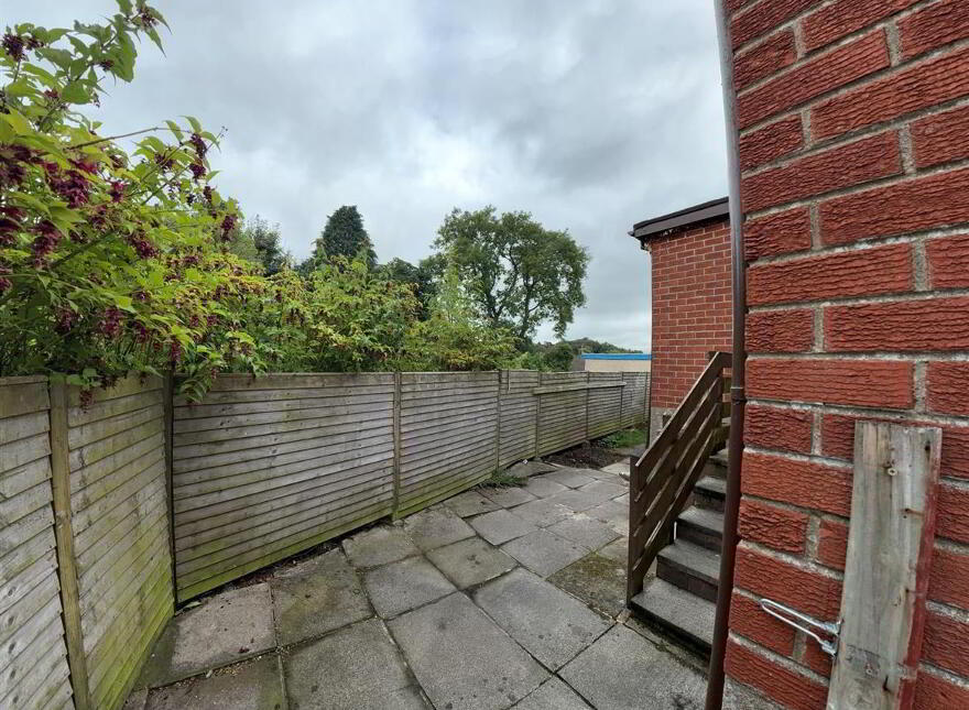 17 Hollygate Park, Carryduff, Belfast, BT8 8DZ