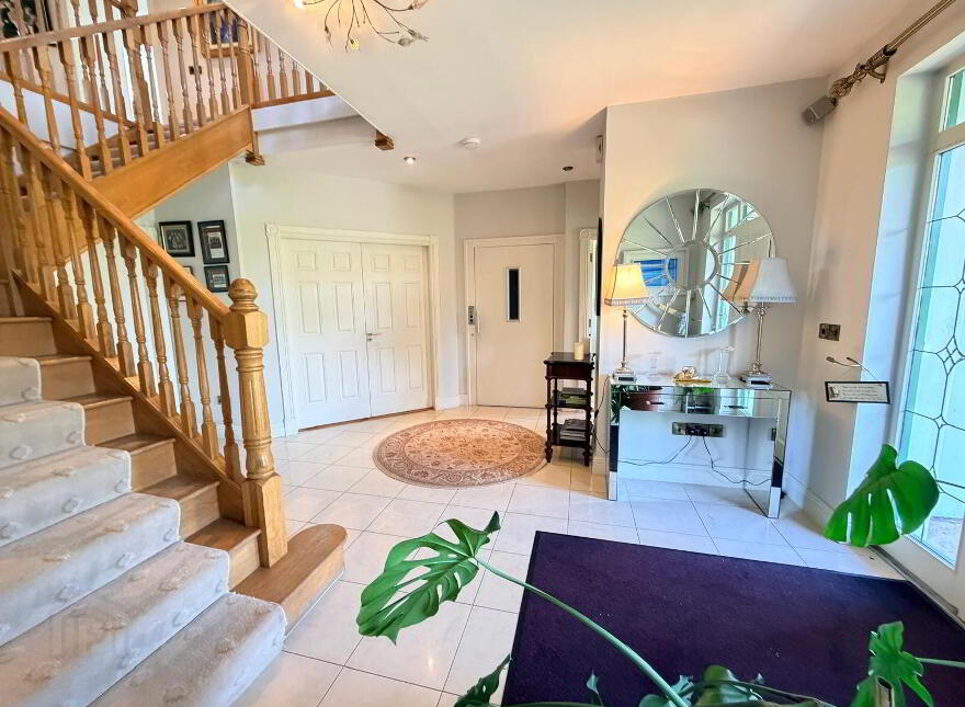 Instow, Riverbank, Douglas, T12Y9V3