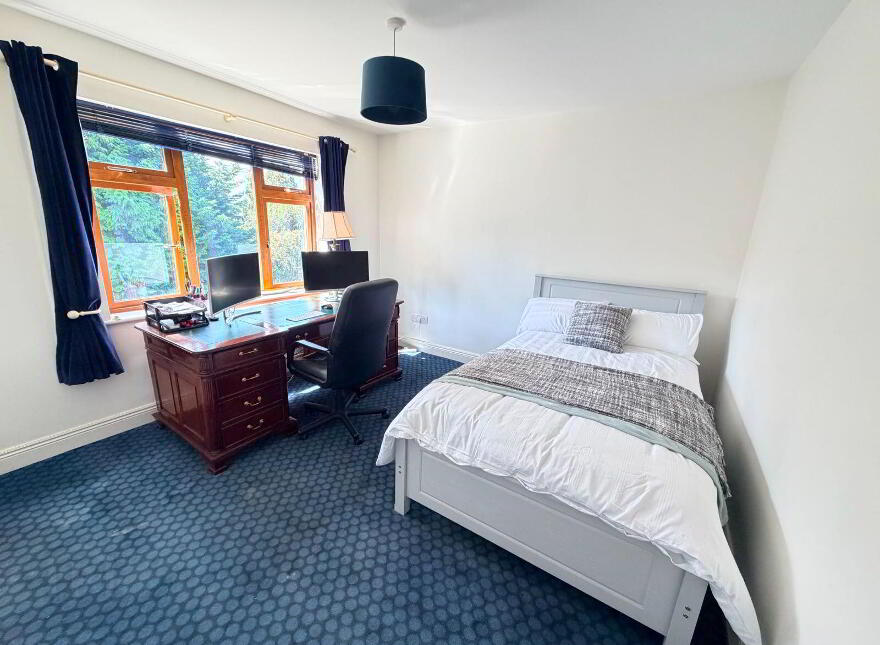 Instow, Riverbank, Douglas, T12Y9V3