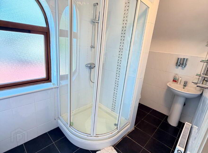 Instow, Riverbank, Douglas, T12Y9V3