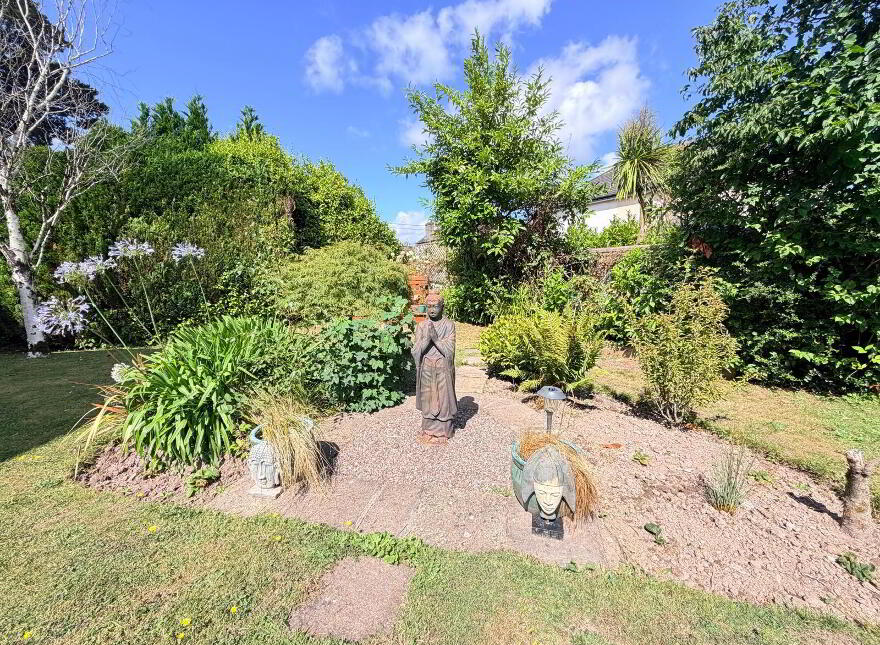 Instow, Riverbank, Douglas, T12Y9V3
