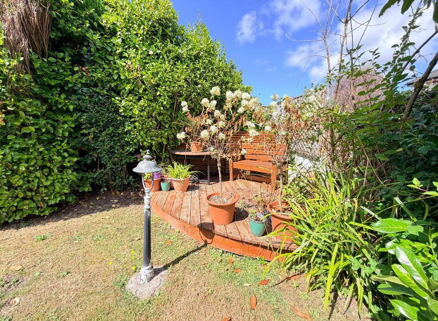 Instow, Riverbank, Douglas, T12Y9V3