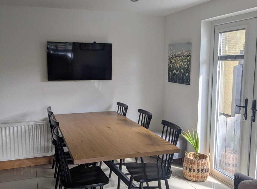 27 Barr Crescent, Newry, BT34 1SL