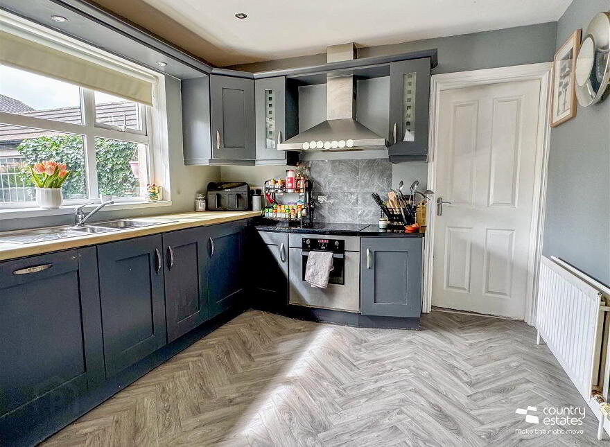 7 Village Hill, Straid, Ballyclare, BT39 9WQ
