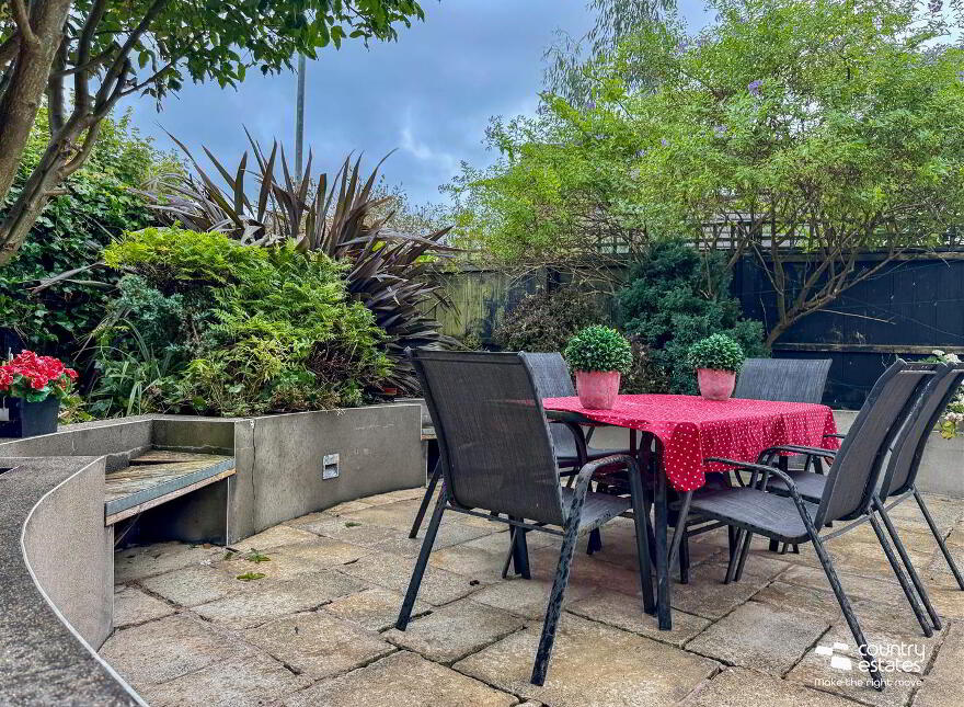 7 Village Hill, Straid, Ballyclare, BT39 9WQ