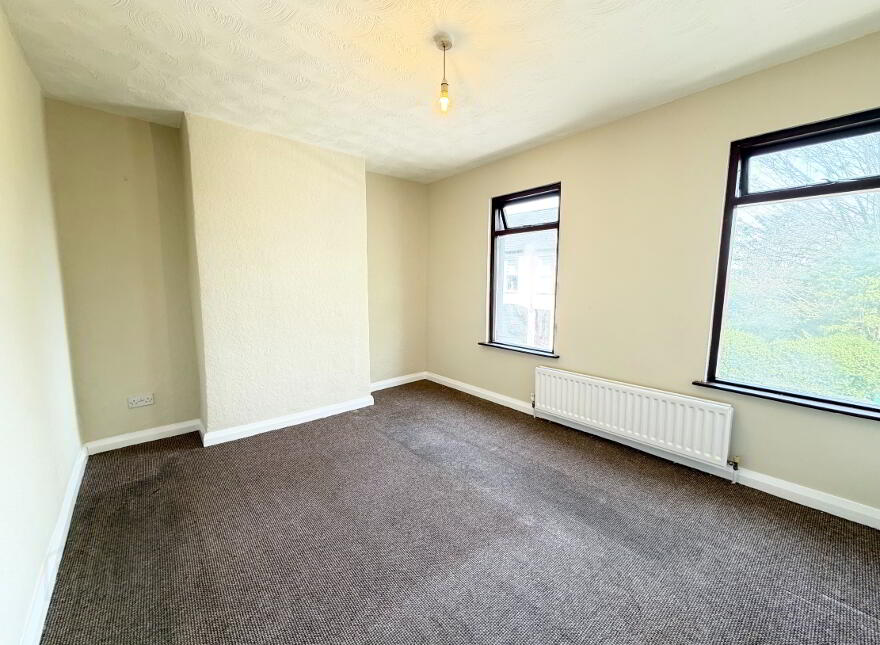 55 Moat Road, Ballymena, BT42 4DA