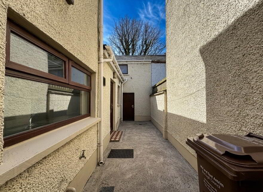 55 Moat Road, Ballymena, BT42 4DA