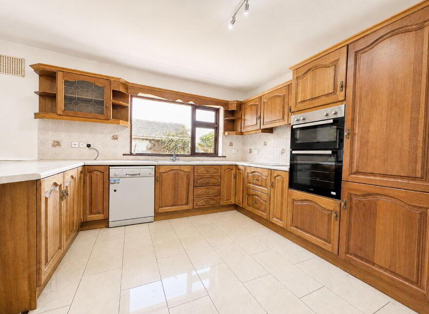 2 Heather View, Tonaphubble, Carraroe, F91P2T1