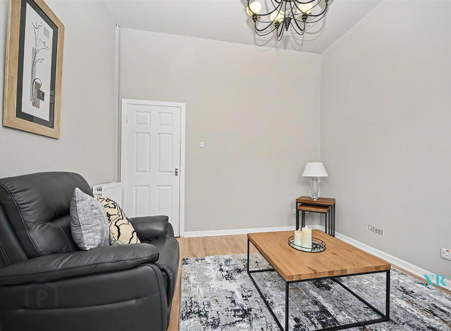 Apt 1, 21 University Avenue, Belfast, BT7 1GX