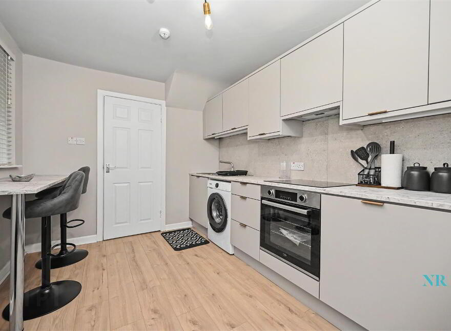 Apt 1, 21 University Avenue, Belfast, BT7 1GX