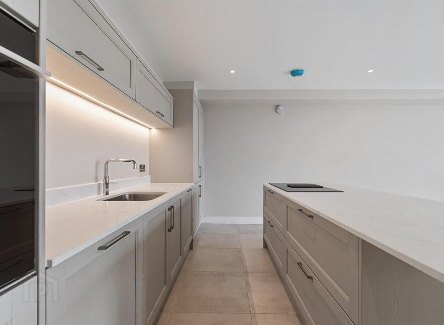Apt 11 The Residences, 10 Kings Hall Lane, Belfast, BT9 6PS