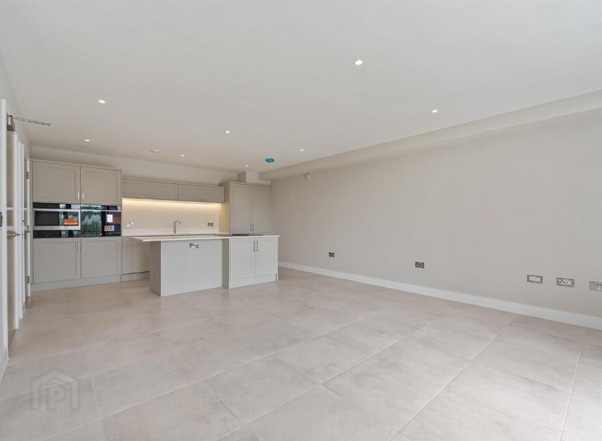 Apt 11 The Residences, 10 Kings Hall Lane, Belfast, BT9 6PS