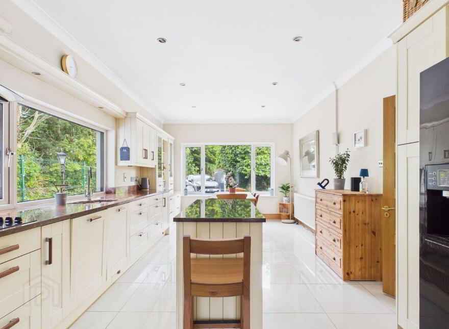 Bowhill, Fairyhouse Road, Ratoath, A85AK51
