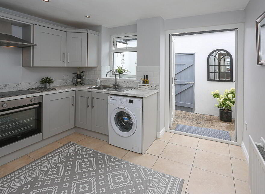 108 Rosebery Road, Belfast, BT6 8JF