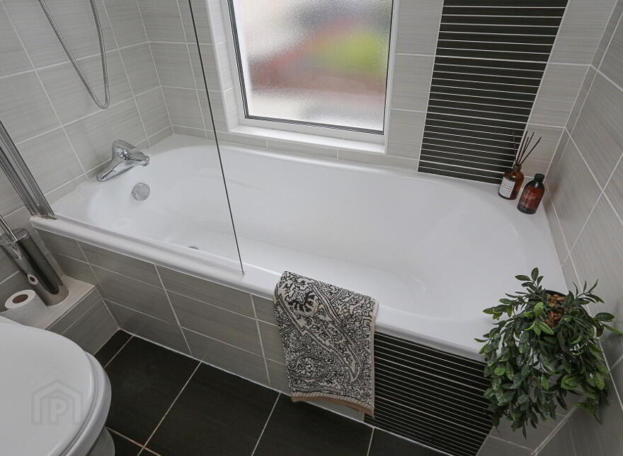 108 Rosebery Road, Belfast, BT6 8JF