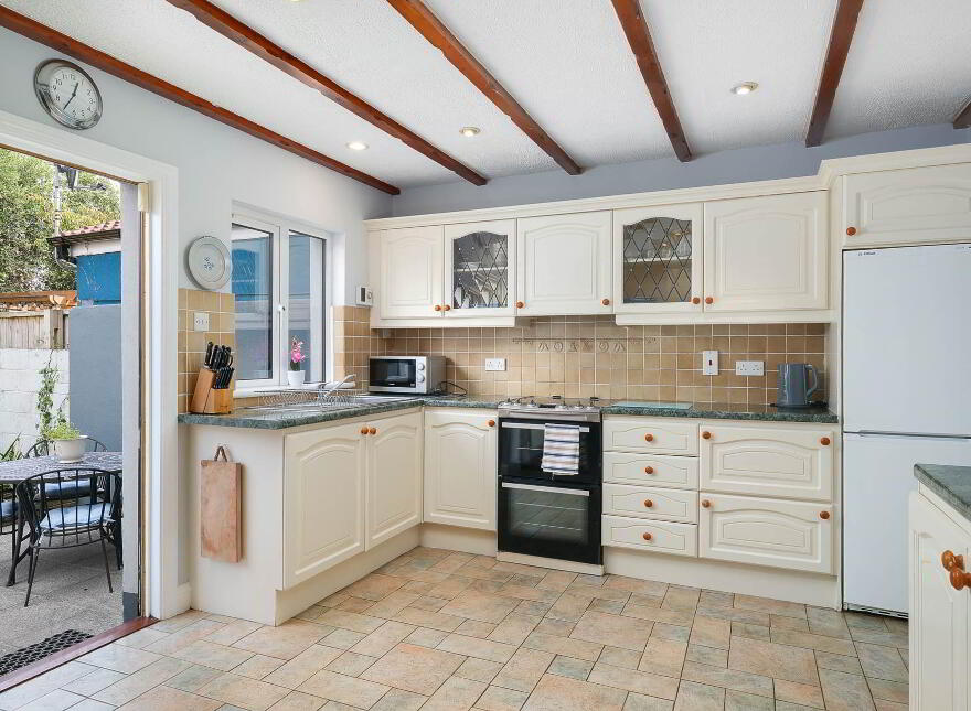 95 Tudor Lawns, Foxrock, Dublin, D18X3E3