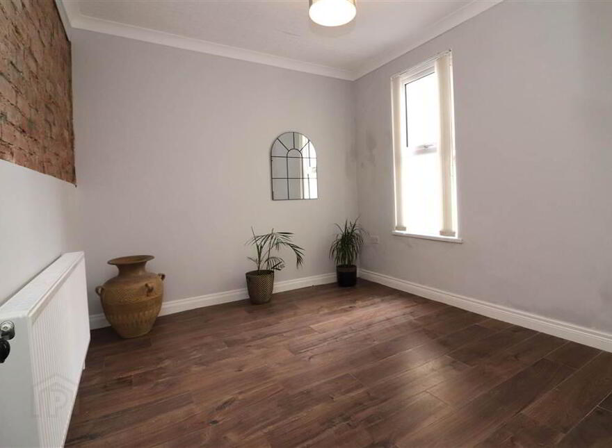 10 Saintfield Road, Lisburn, BT27 5BD