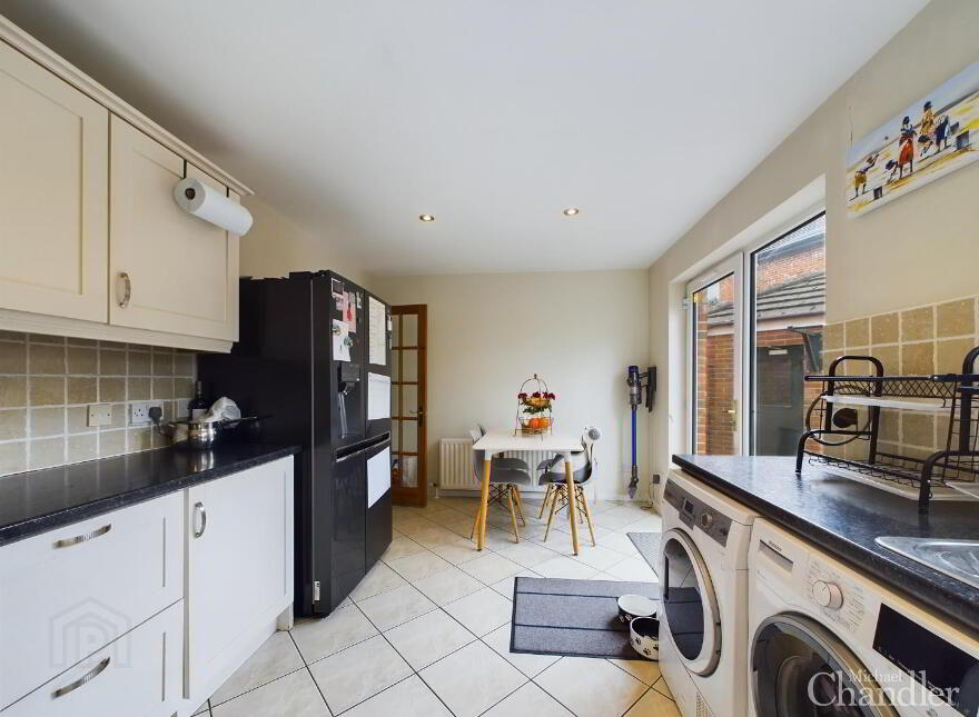 99 Ballylenaghan Park, Belfast, BT8 6WR
