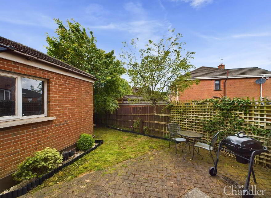 99 Ballylenaghan Park, Belfast, BT8 6WR